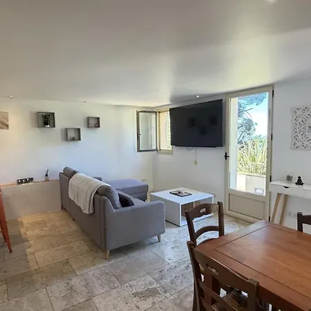 Type T3 Rdc Avec Terrasse Apartament *